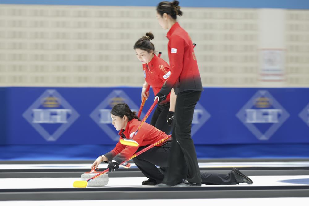 困在角落 困在角落